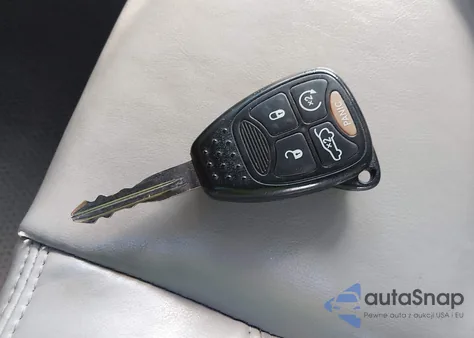 2007 Chrysler Aspen Limited из США, поврежденный, VIN 1A8HX58267F539689